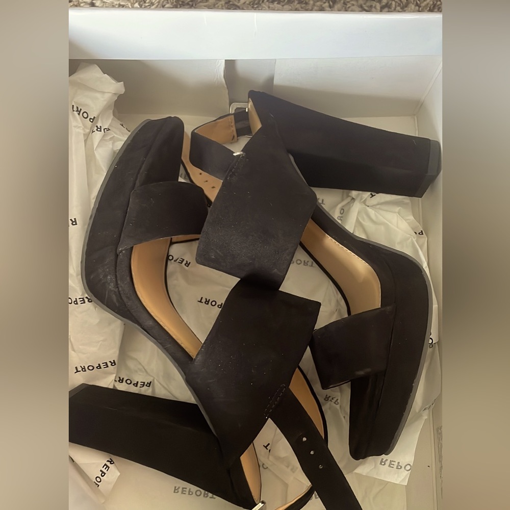 Black heel sandals